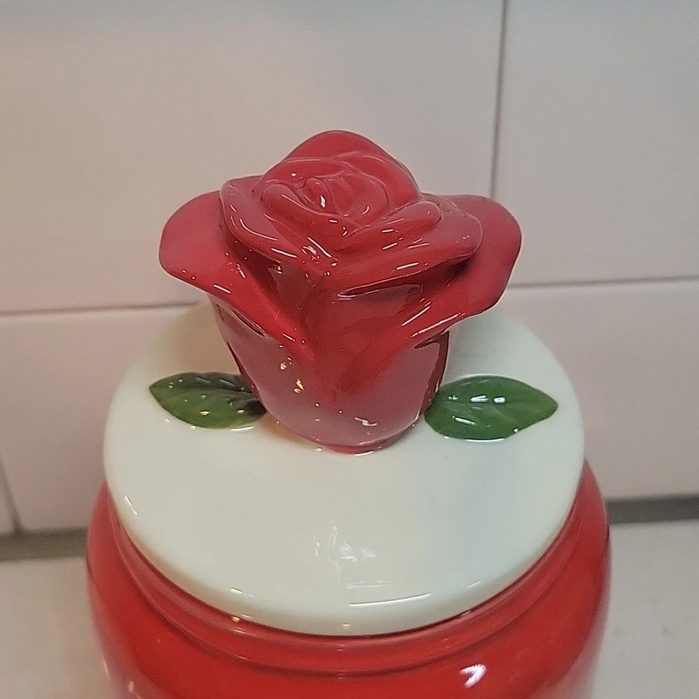 Rae Dunn Disney Beauty & The Beast🌹 Rose Canister